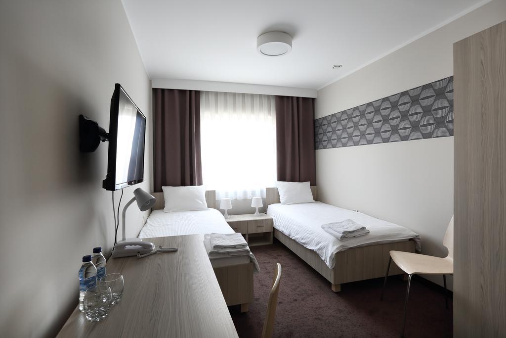 Hotel Porto Radomsko Kamer foto